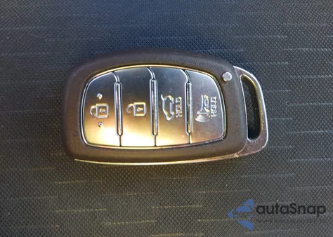 2020 Hyundai Tucson Value z USA, uszkodzony, nr VIN KM8J3CA40LU093285